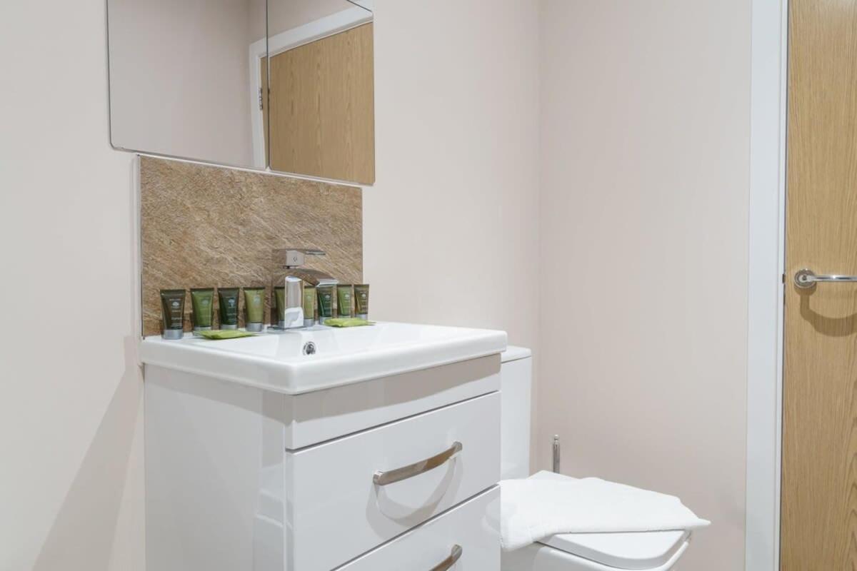 Fantastic 1 Bed Apartment Manchester - Sleeps 2 Экстерьер фото